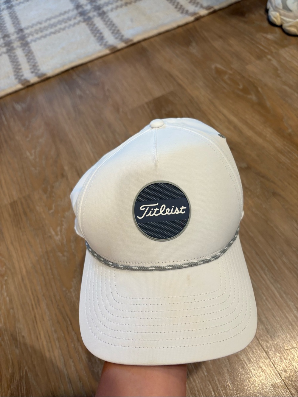 Titleist White Golf Cap with Gray Accent